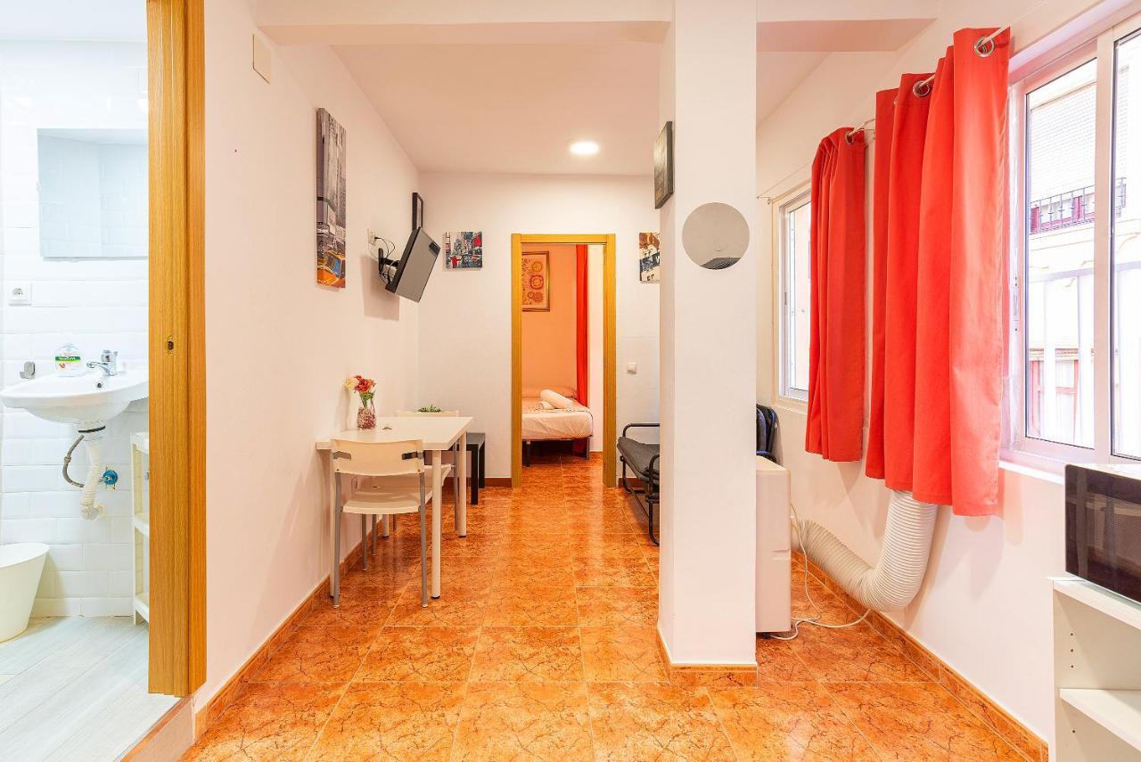 Soho Rooms Citycenter, Young People Only Malaga Bilik gambar